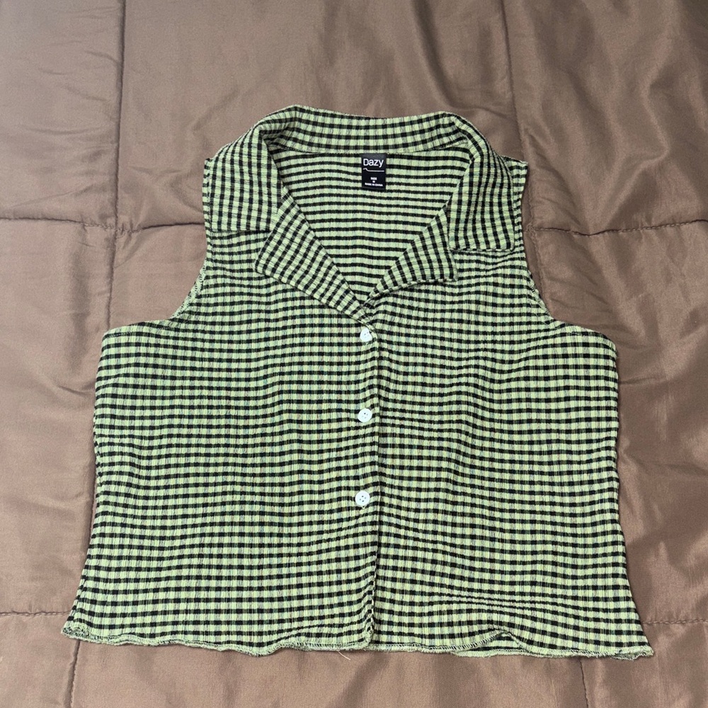 Dazy Sleeveless Green and Black Checkered Blouse